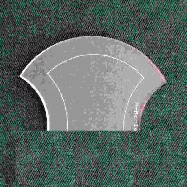 Halber Apfelbutzen / Half Apple Core 1 inch